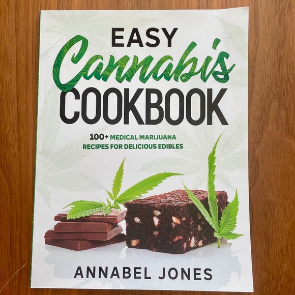 Easy Cannabis Cookbook by Annabel Jones - Picture 1 of 7